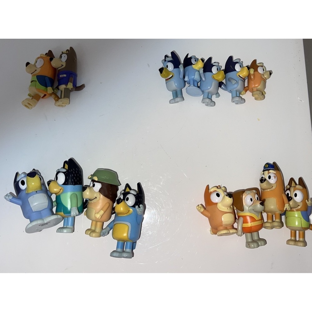 (4/J2))15 Bluey Figure Lot! Toys